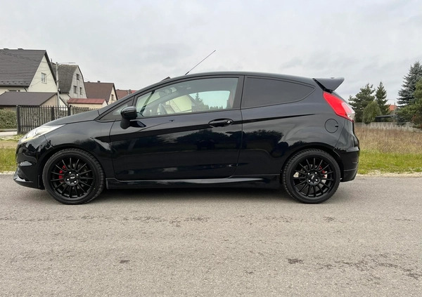 Ford Fiesta cena 43900 przebieg: 104000, rok produkcji 2014 z Kielce małe 742